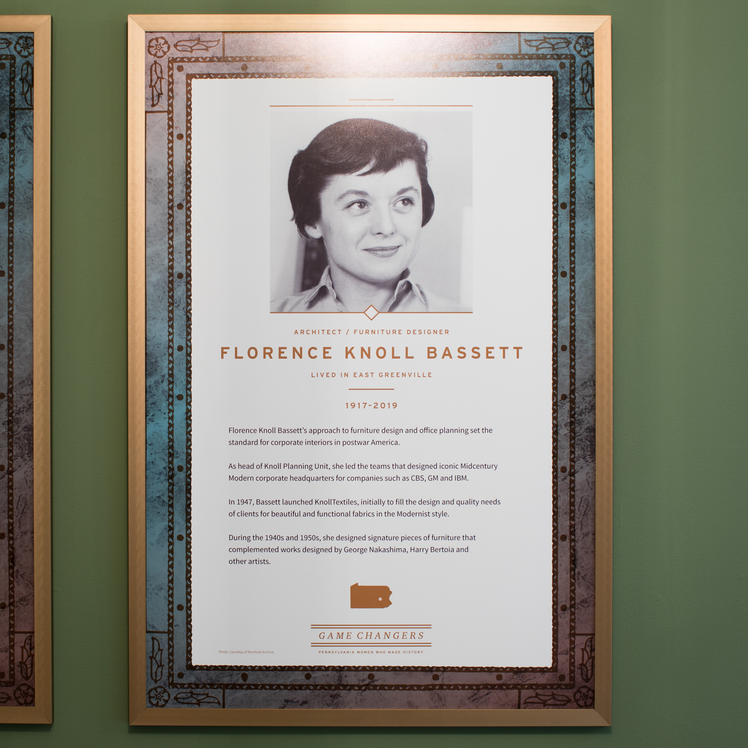 Pannello dedicato a Florence Knoll all'interno dell'esposizione Game Changers: Pennsylvania Women Who Made History.