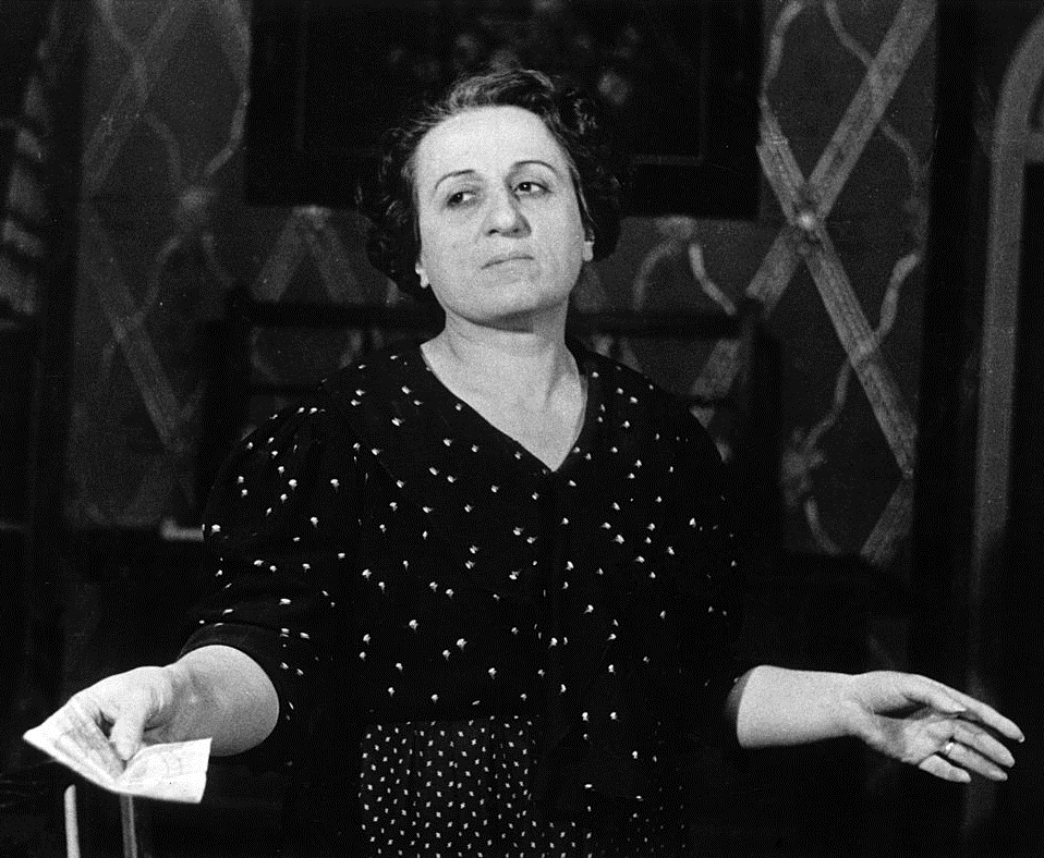 Titina De Filippo sul set di 'Filumena Marturano', 1947.
