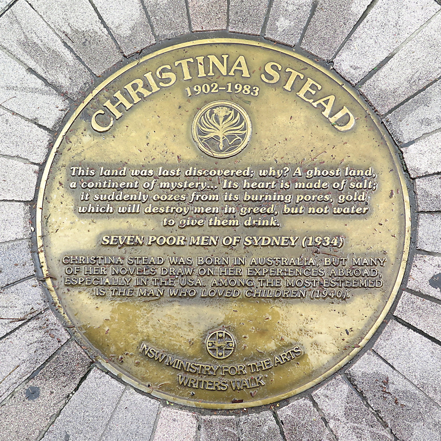  Placca dedicata a Christina Stead  al Sydney Writers Walk 