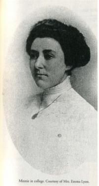 Dal libro <em>American Goddess at the Rape of Nanking: The Courage of Minnie Vautrin</em>.