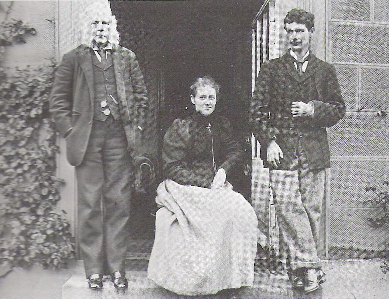 Beatrix Potter con il padre Rupert e il fratello Robert nel 1894.