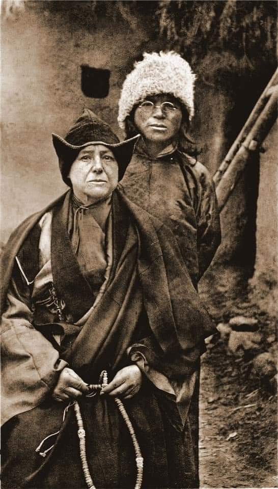 Alexandra David Néel e il Lama Aphur Yongden in Tibet.
Date	