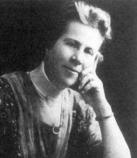 Grace Chisholm Young<br>
Immagine proveniente da <a href=https://mathshistory.st-andrews.ac.uk/Biographies/Chisholm_Young/>The MacTutor History of Mathematics Archive</a>, su concessione di archivi pubblici.