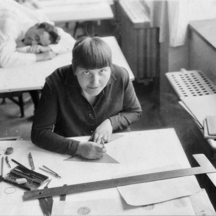 Lotte Stam-Beese Reisicht 1903 - Krimpen 1988