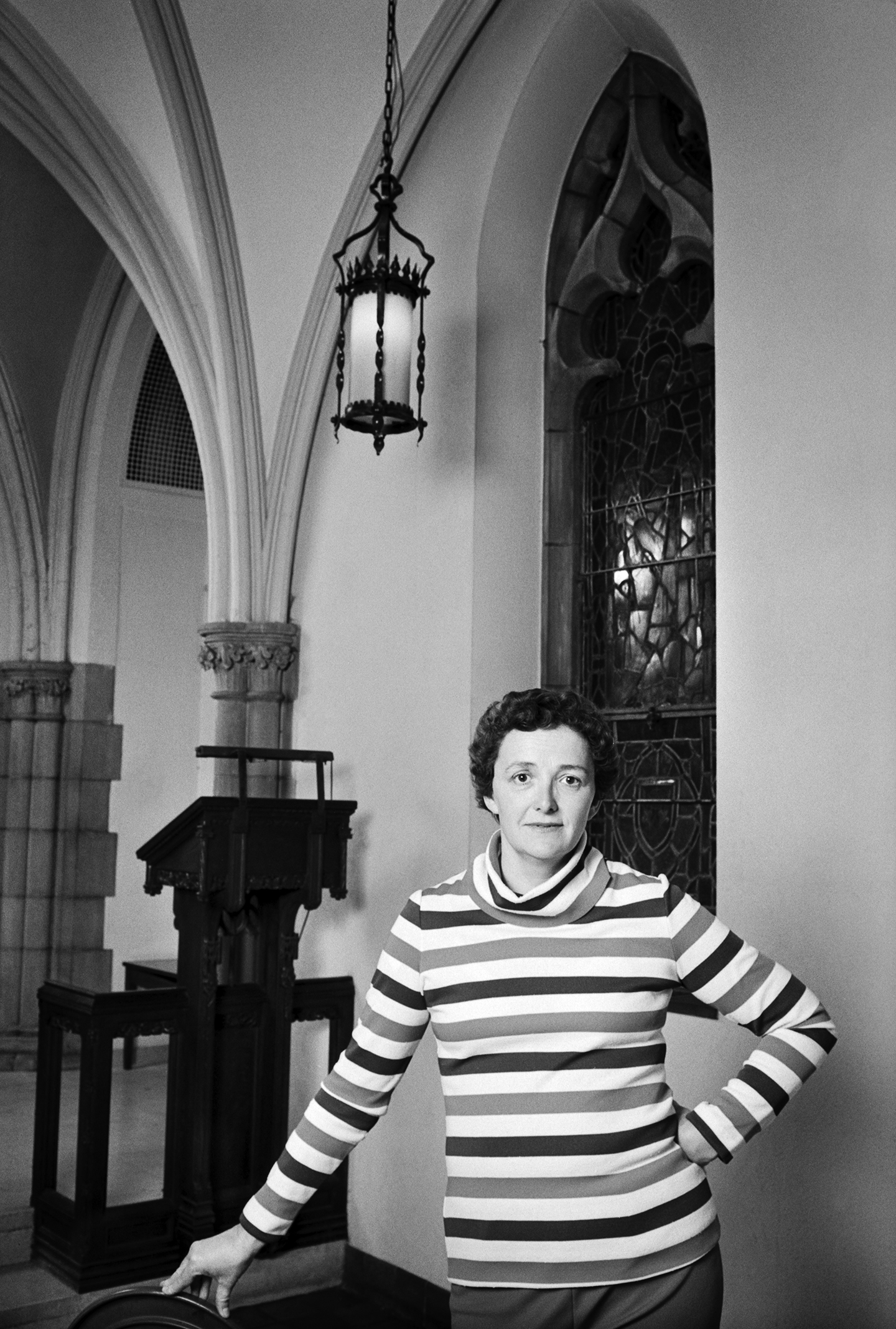 Rosemary Radford Ruether fotografata da Lynn Gilbert, 1978. 
<br>Fonte: <a href=https://commons.wikimedia.org/wiki/File:Rosemary_Radford_Ruether_%C2%A9Lynn_Gilbert.jpg>Wikimedia Commons</a>.